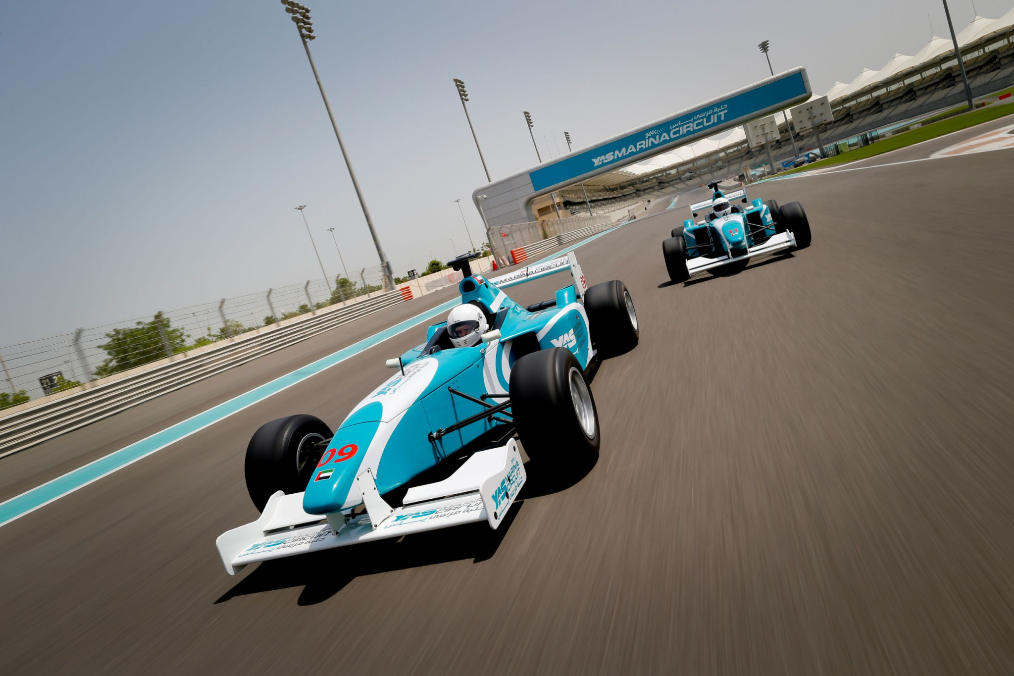 Yas Marina Circuit Formula Yas 3000 Driving Experience - Photo 1 of 7